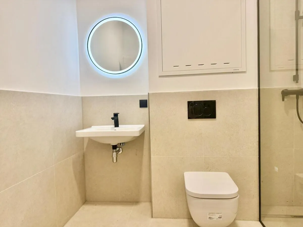 Modern Studio Apartment - Easy Access Vienna
