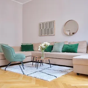 Apartament Chic - Near U3 Metro, Wiedeń